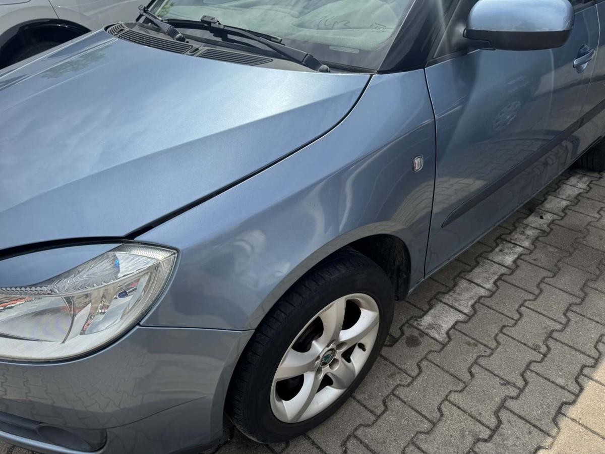 Skoda Fabia 2 5J original Kotfl&uuml;gel vorn links 9154 Satin Grey Bj.2009